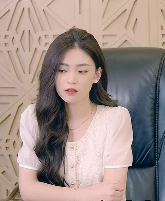 公司保洁员竟是女总裁 第21集